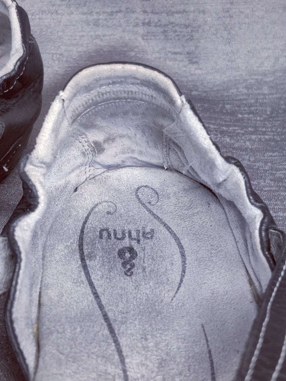 Ahnu Karma Mary Jane Ballet Flats Crisscross Straps Black Leather 10.5 Comfort - Picture 5 of 10